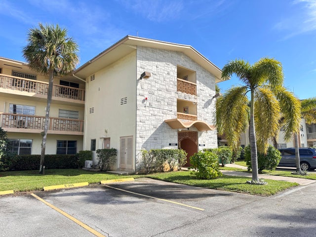 1 of 14 - 17001 Ne 13th Avenue #205, Miami, FL