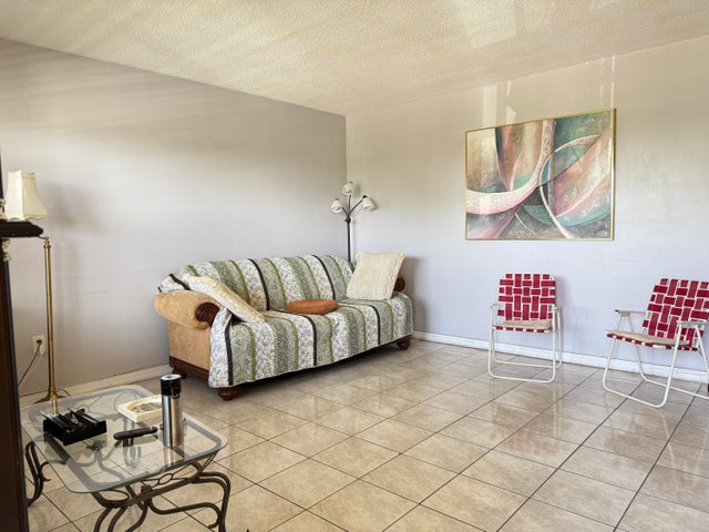 2 of 14 - 17001 Ne 13th Avenue #205, Miami, FL