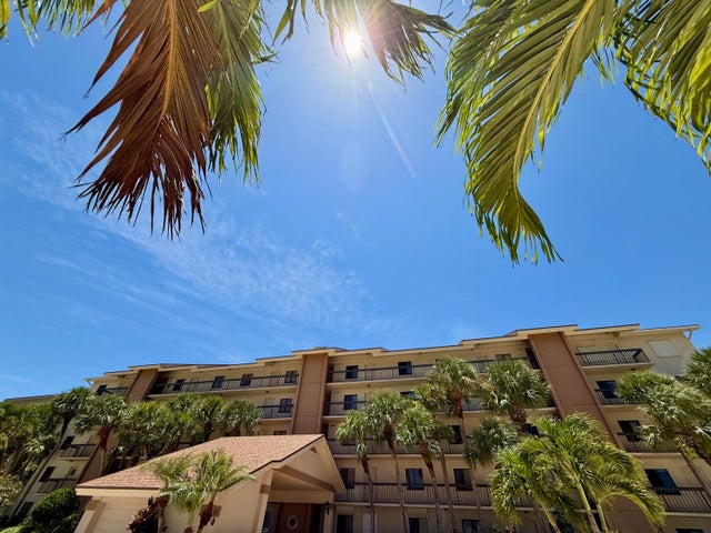 2 of 32 - 601 Seafarer Circle #504, Jupiter, FL