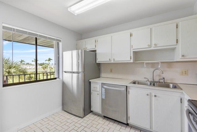 2 of 34 - 4080 Tivoli Court #302, Lake Worth, FL