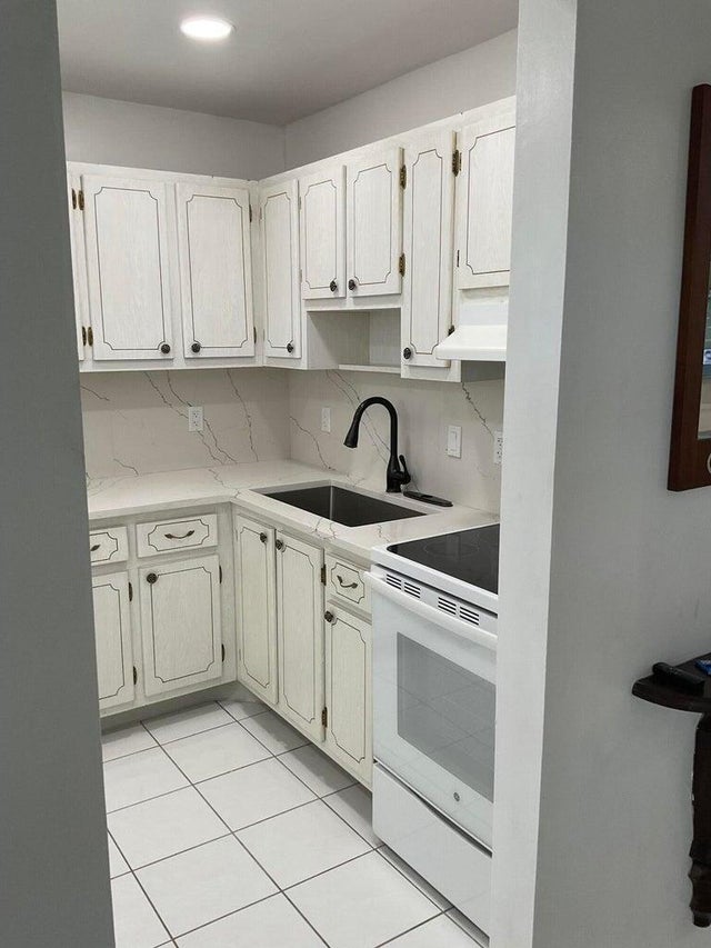 3 of 13 - 2164 Ne 1st Way #203, Boynton Beach, FL