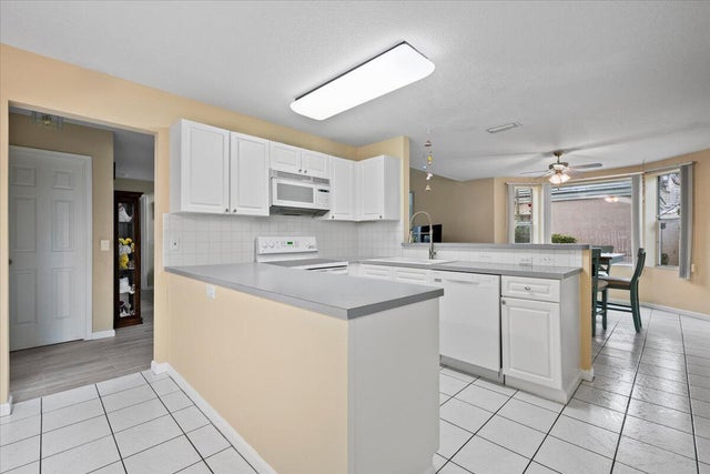 2 of 36 - 1007 Island Manor Drive, West Palm Beach, FL