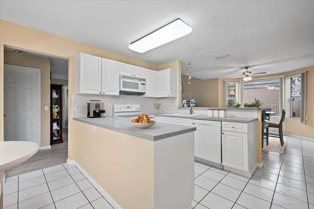 4 of 38 - 1007 Island Manor Drive, Greenacres, FL