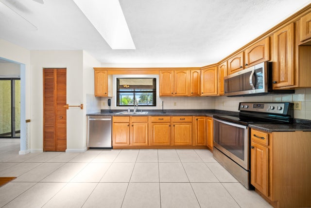 3 of 38 - 441 Sw Curtis Street, Port Saint Lucie, FL