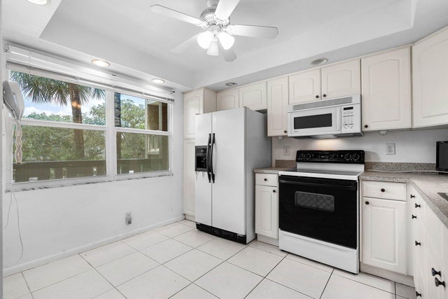 2 of 32 - 3005 Portofino Isle(s) #c2, Coconut Creek, FL