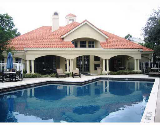 1 of 22 - 815 W Boynton Beach Boulevard #8-105, Boynton Beach, FL