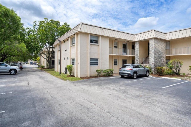 1 of 17 - 10821 N Military Trail #3, Palm Beach Gardens, FL