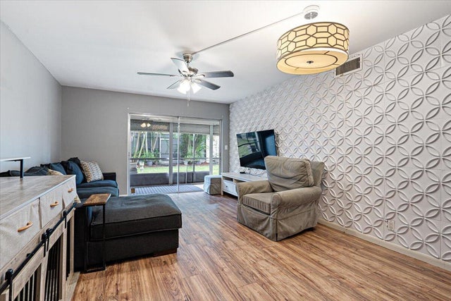 3 of 17 - 10821 N Military Trail #3, Palm Beach Gardens, FL