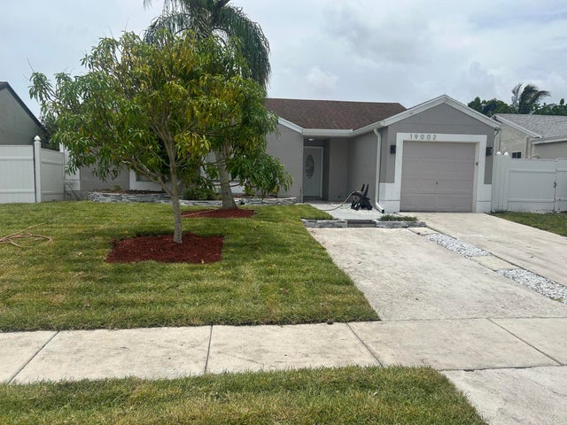 2 of 19 - 19002 Cloud Lake Circle, Boca Raton, FL