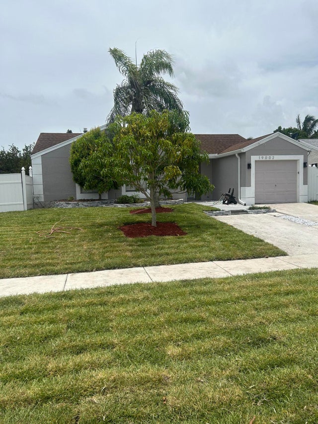 3 of 19 - 19002 Cloud Lake Circle, Boca Raton, FL