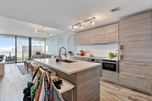 3 of 24 - 650 Ne 32nd Street #606, Miami, FL