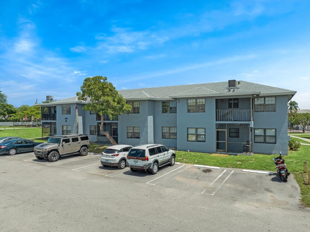2 of 28 - 2291 Linton Ridge Circle #b4, Delray Beach, FL