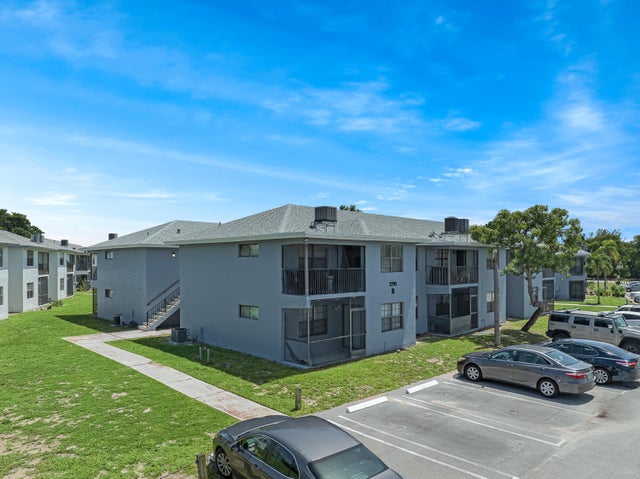 3 of 28 - 2291 Linton Ridge Circle #b4, Delray Beach, FL