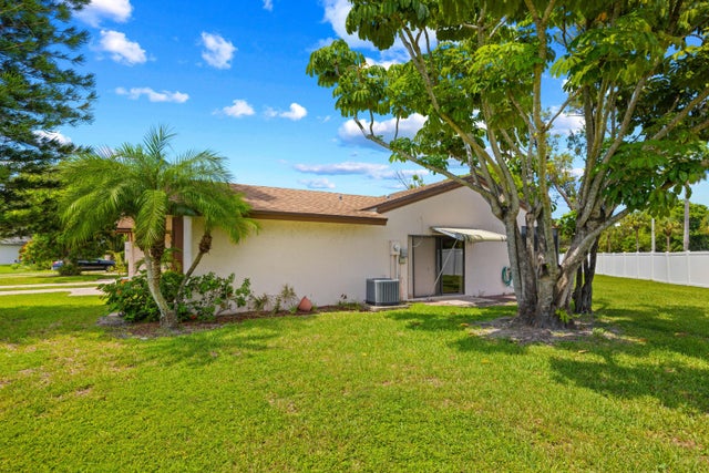 3 of 37 - 6125 Elsinore Circle, Greenacres, FL