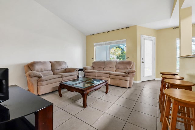 3 of 18 - 815 W Boynton Beach Boulevard #8-205, Boynton Beach, FL