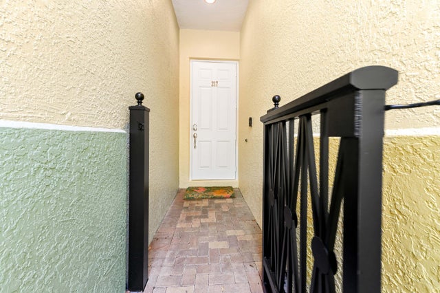 3 of 36 - 217 N Latitude Circle, Delray Beach, FL