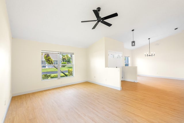 4 of 37 - 460 Nw Casanova Circle, Port Saint Lucie, FL
