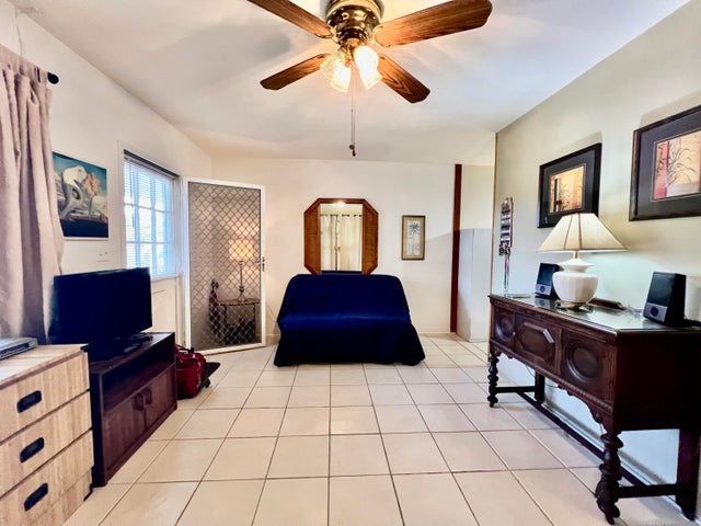 4 of 20 - 707 S 19th Avenue #11, Hollywood, FL