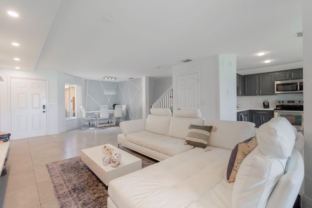 5 of 39 - 6242 Eaton Street, West Palm Beach, FL