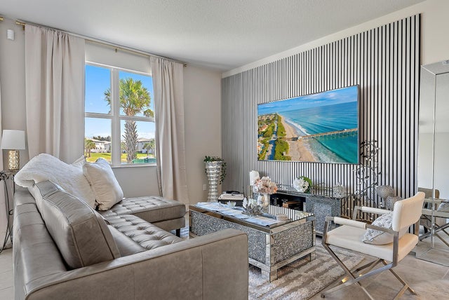 2 of 21 - 5646 Enclave Drive, Mangonia Park, FL