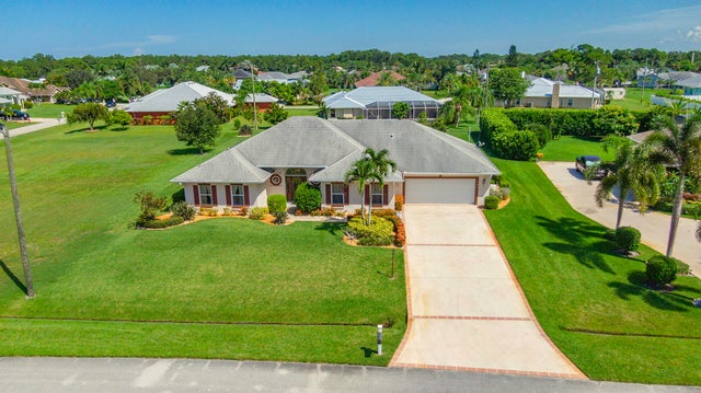 1 of 25 - 165 Sw Hawthorne Circle, Port Saint Lucie, FL