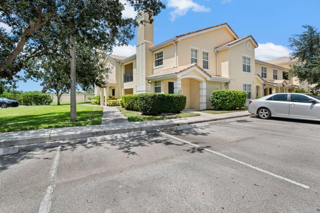 158 Sw Peacock Boulevard #107, Saint Lucie West