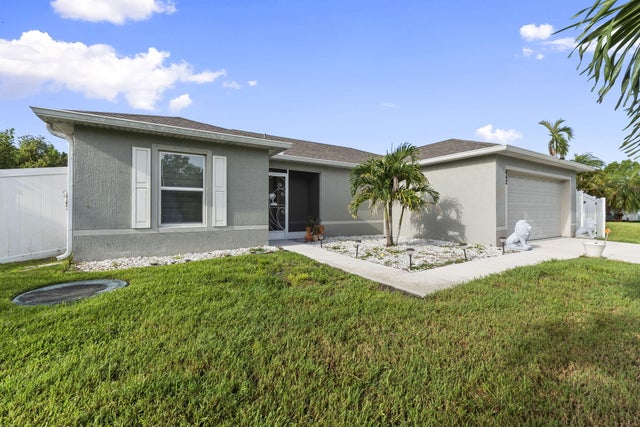 4 of 30 - 842 Se Chaloupe Avenue, Port Saint Lucie, FL