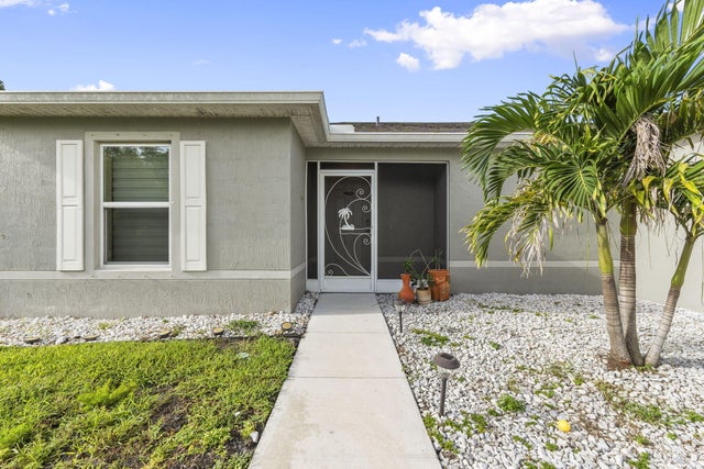 5 of 30 - 842 Se Chaloupe Avenue, Port Saint Lucie, FL