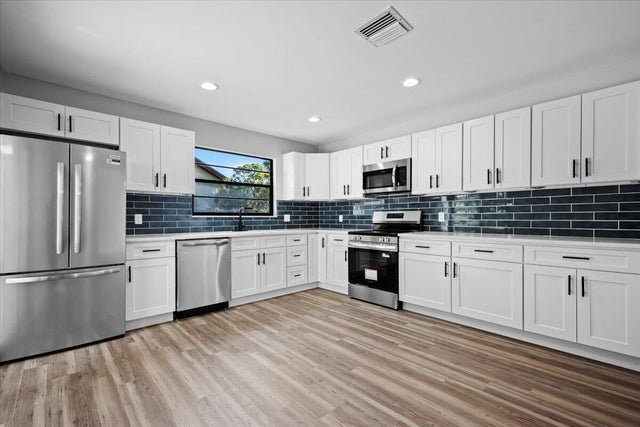 2 of 18 - 4600 Brook Drive, West Palm Beach, FL