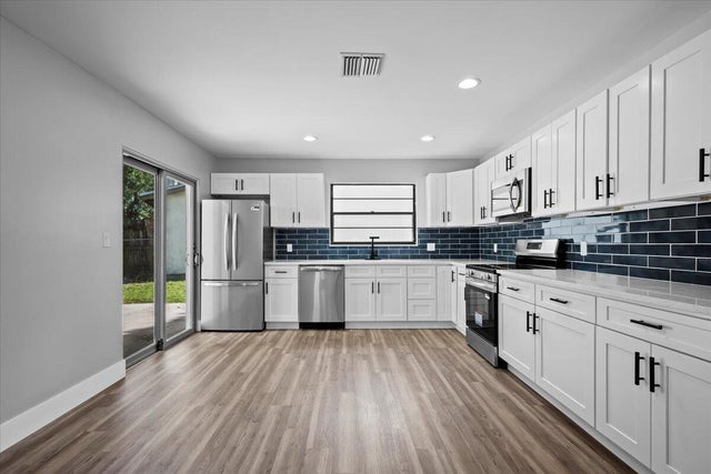 3 of 18 - 4600 Brook Drive, West Palm Beach, FL