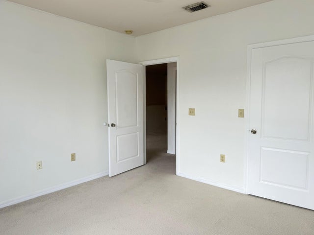 5 of 12 - 166 Sw Peacock Boulevard #34204, Port Saint Lucie, FL