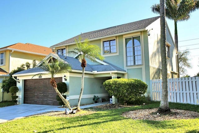 1 of 46 - 1103 Fairfax Circle W, Boynton Beach, FL