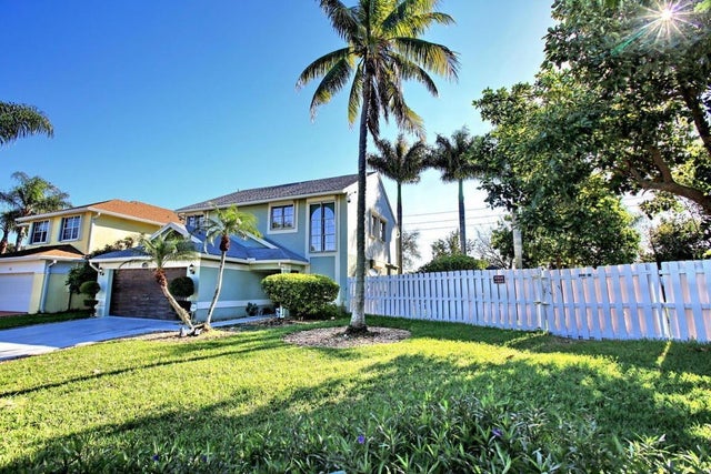 3 of 46 - 1103 Fairfax Circle W, Boynton Beach, FL