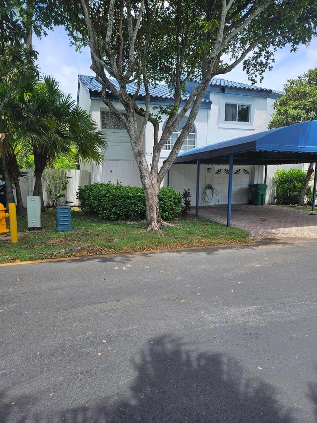 1 of 30 - 21109 Ne 3 Court, Miami, FL