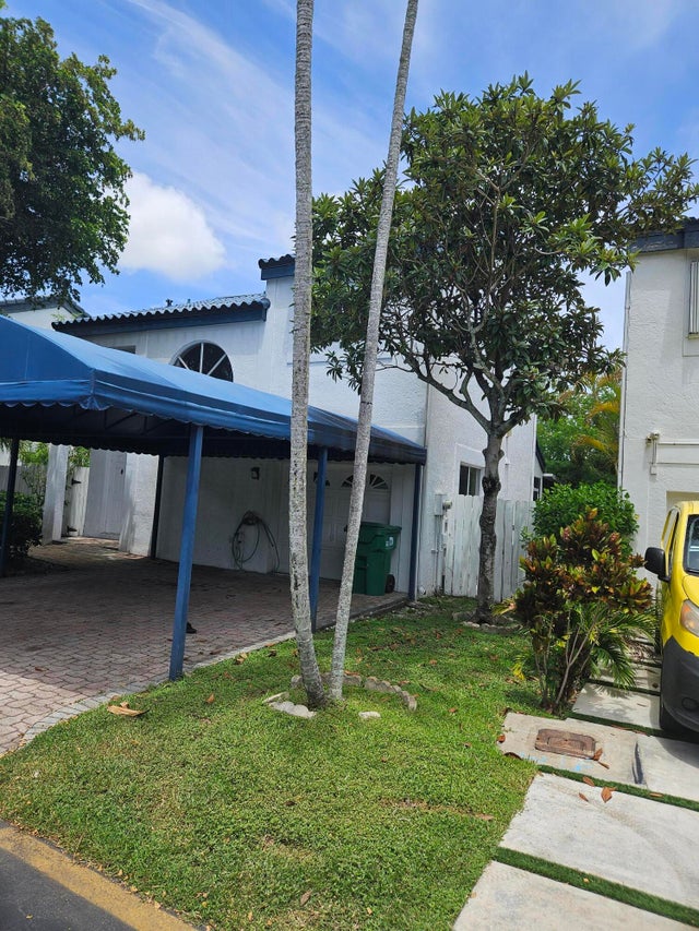2 of 30 - 21109 Ne 3 Court, Miami, FL