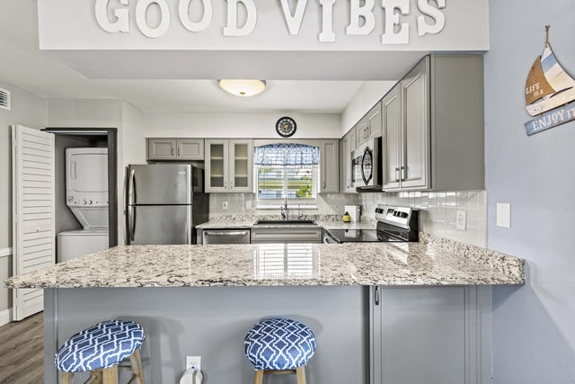 4 of 20 - 144 Se Village Drive #144, Port Saint Lucie, FL