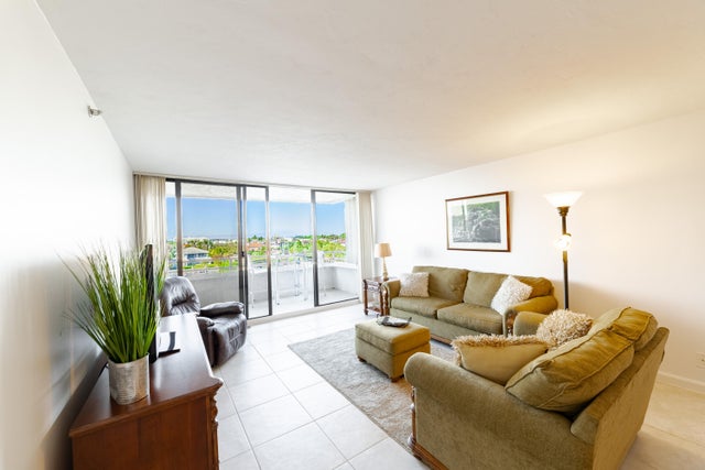 3 of 26 - 3555 S Ocean Boulevard #515, South Palm Beach, FL