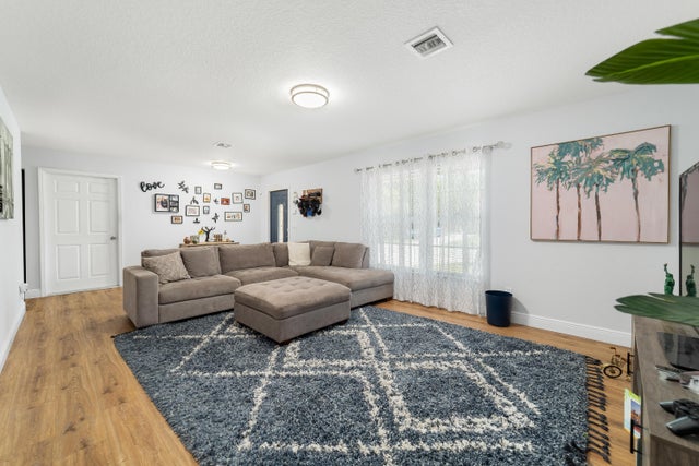 4 of 32 - 9055 Brandy Lane, Lake Worth, FL