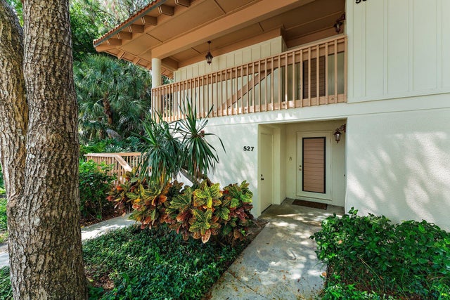 2 of 35 - 527 Brackenwood Place, Palm Beach Gardens, FL