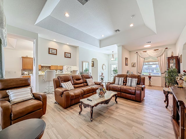 5 of 41 - 633 Se Dean Terrace, Port Saint Lucie, FL