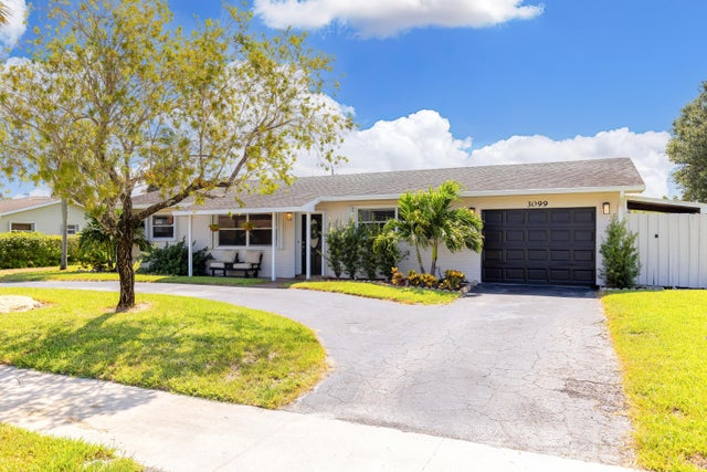 3 of 40 - 3099 Medinah Circle E, Lake Worth, FL