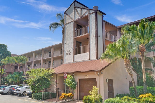 1 of 60 - 7320 Amberly Lane #406, Delray Beach, FL
