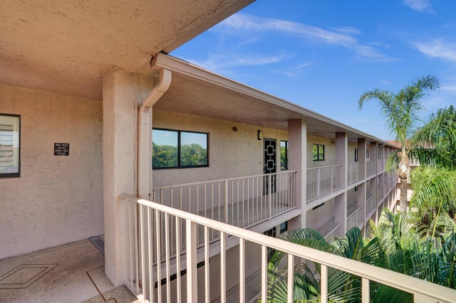 5 of 60 - 7320 Amberly Lane #406, Delray Beach, FL