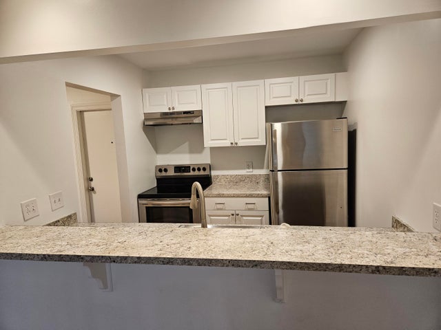 3 of 11 - 825 Nw 13th Street #115, Boca Raton, FL