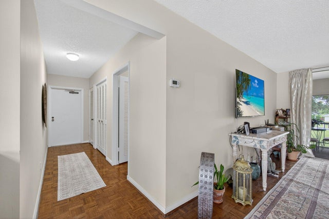 3 of 63 - 20 Se Turtle Creek Drive #f, Jupiter, FL
