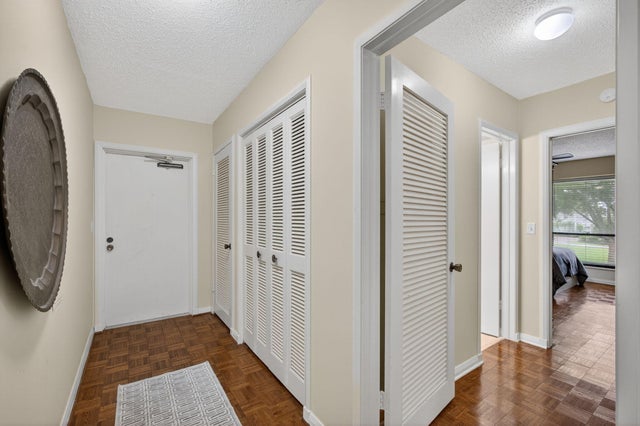 4 of 63 - 20 Se Turtle Creek Drive #f, Jupiter, FL