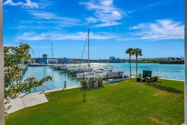 4 of 39 - 1542 Jupiter Cove Drive #207, Jupiter, FL