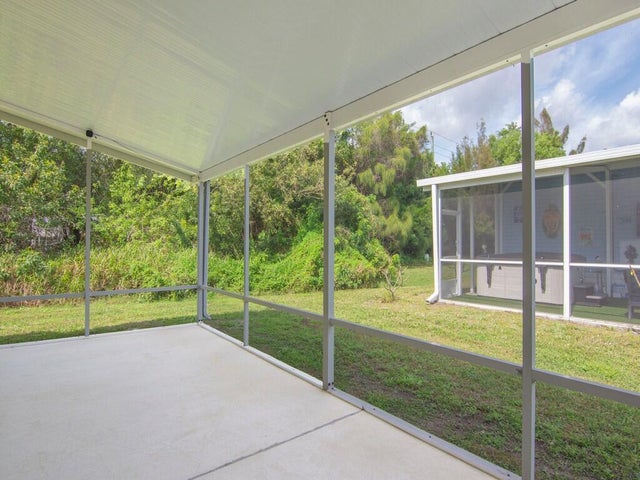 5 of 31 - 212 W Caribbean, Port Saint Lucie, FL