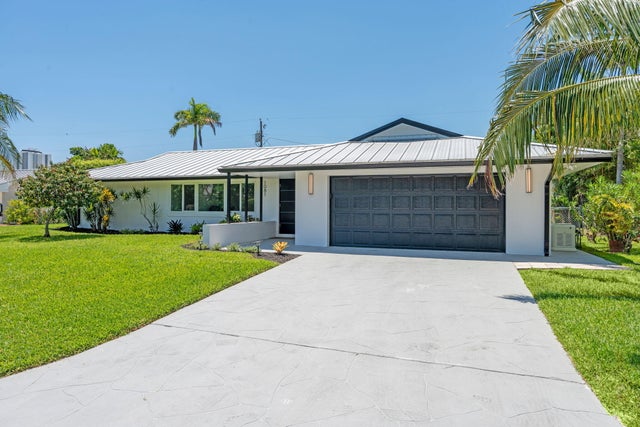 2 of 39 - 1081 Bimini Lane, Singer Island, FL