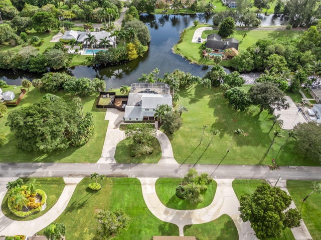 1 of 44 - 864 Whippoorwill Row, West Palm Beach, FL